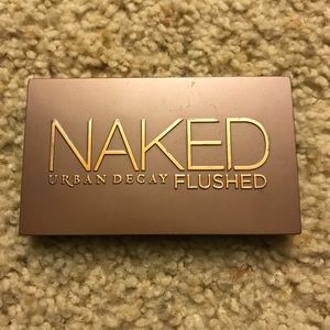Urban decay naked flushed palette
